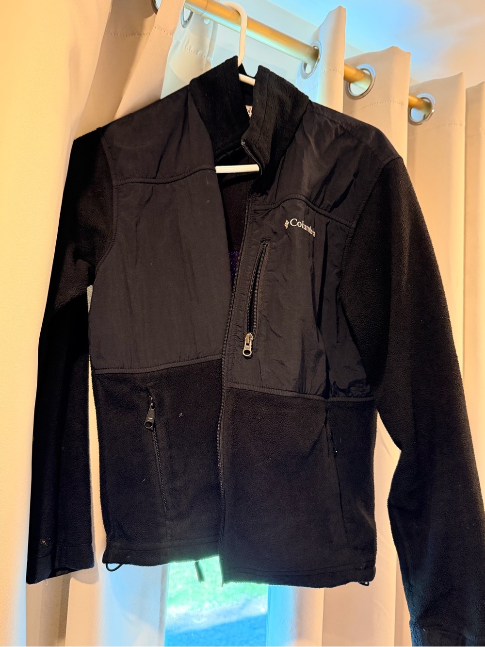 Medium Columbia zip up